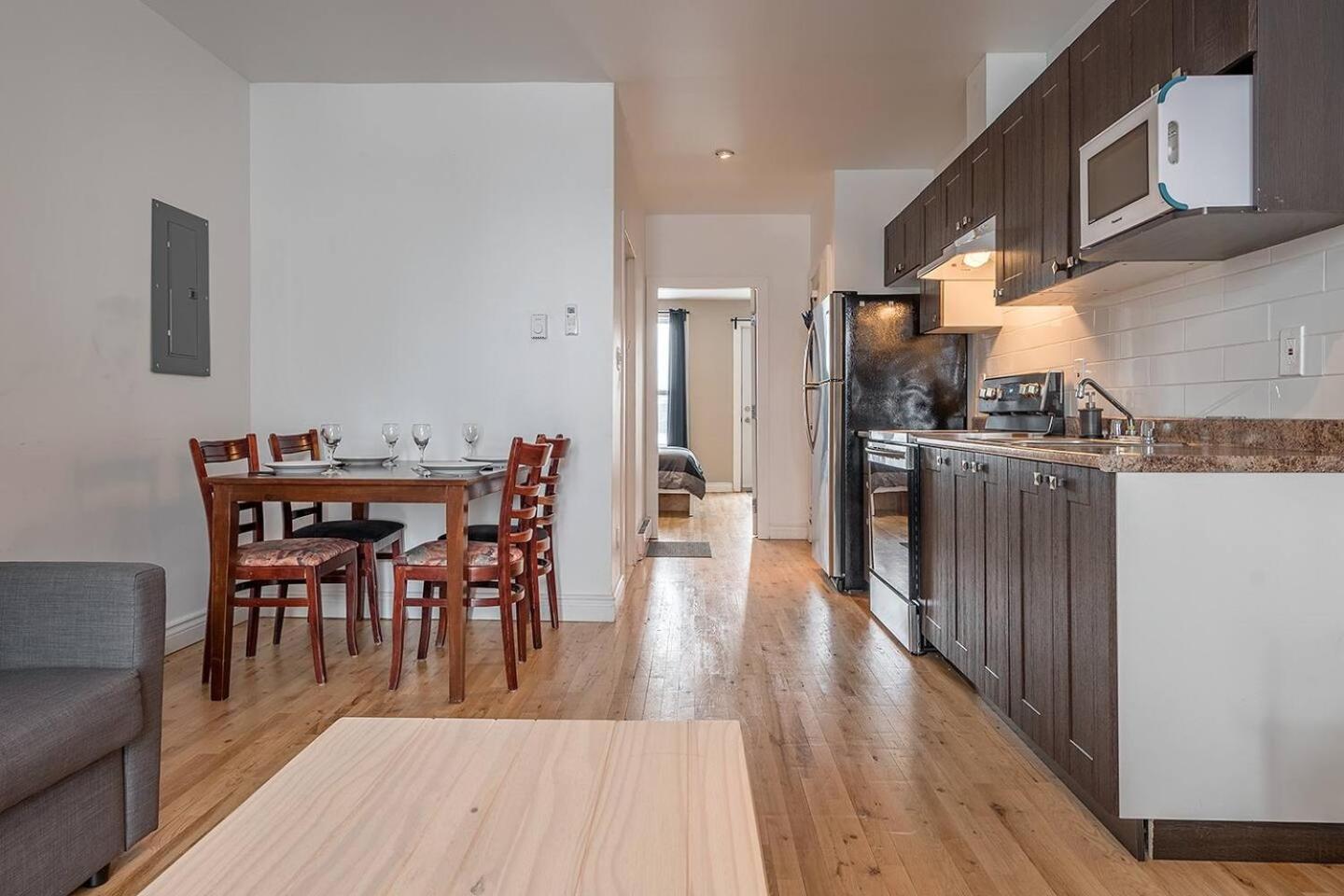 5-Star Prime Location - Bright Condo Montréal Exterior foto